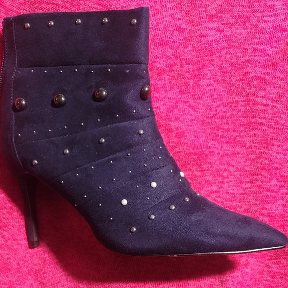 Women's Boots - Picture 1 of 1